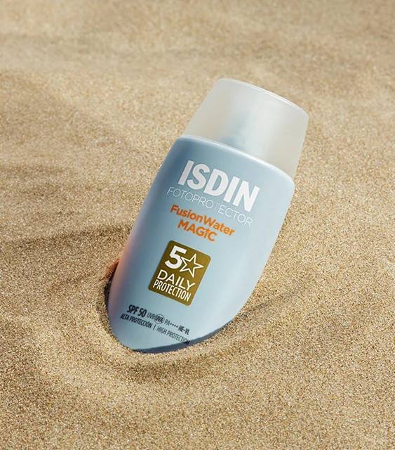 ضد آفتاب بیرنگ فیوژن واتر ایزدین مدل مجیک | ISDIN Fotoprotector Fusion Water Magic SPF 50